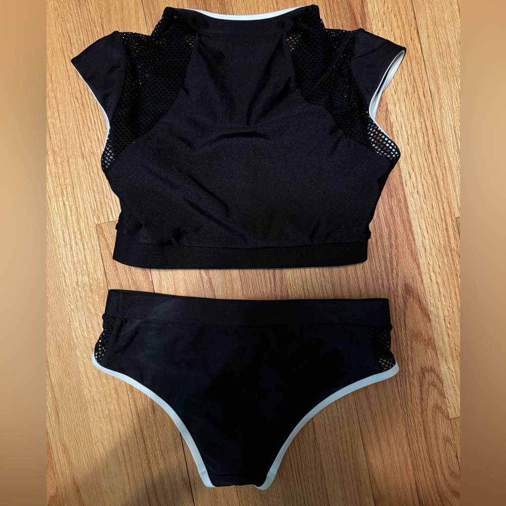 Sia Australia black bathing suit / rashguard. US size 6, fits like a Small. - Picture 2 of 5
